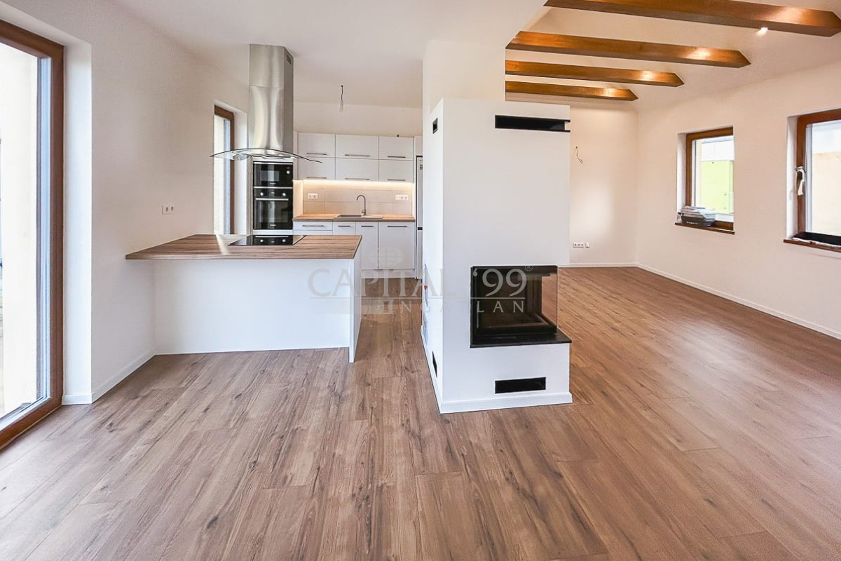 Családi ház - 4303