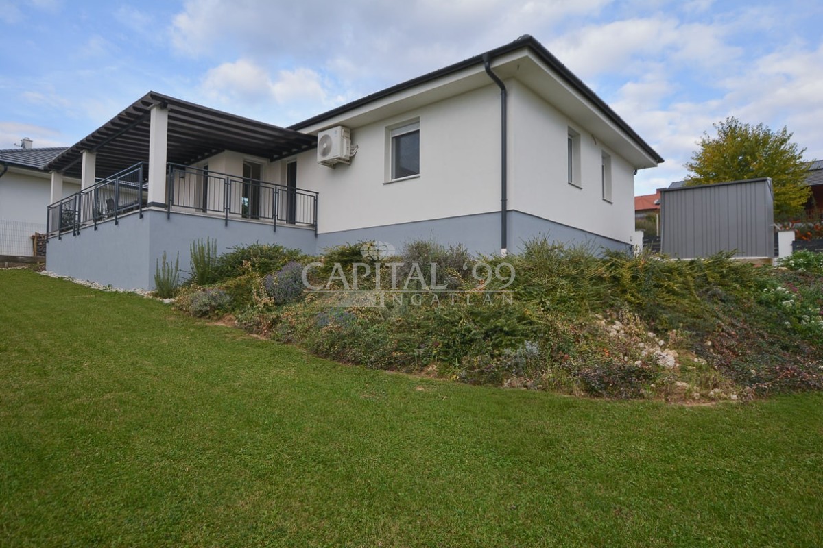 Családi ház - 4343