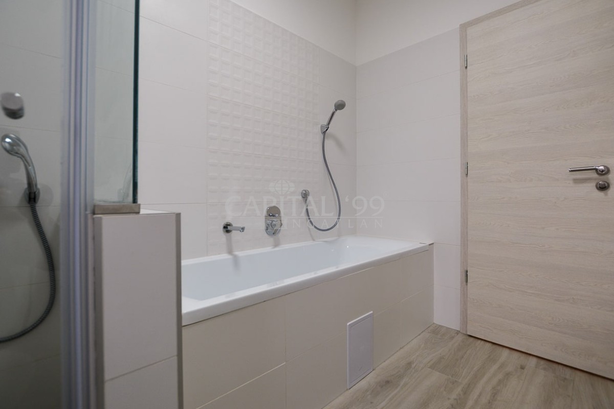 Családi ház - 4343