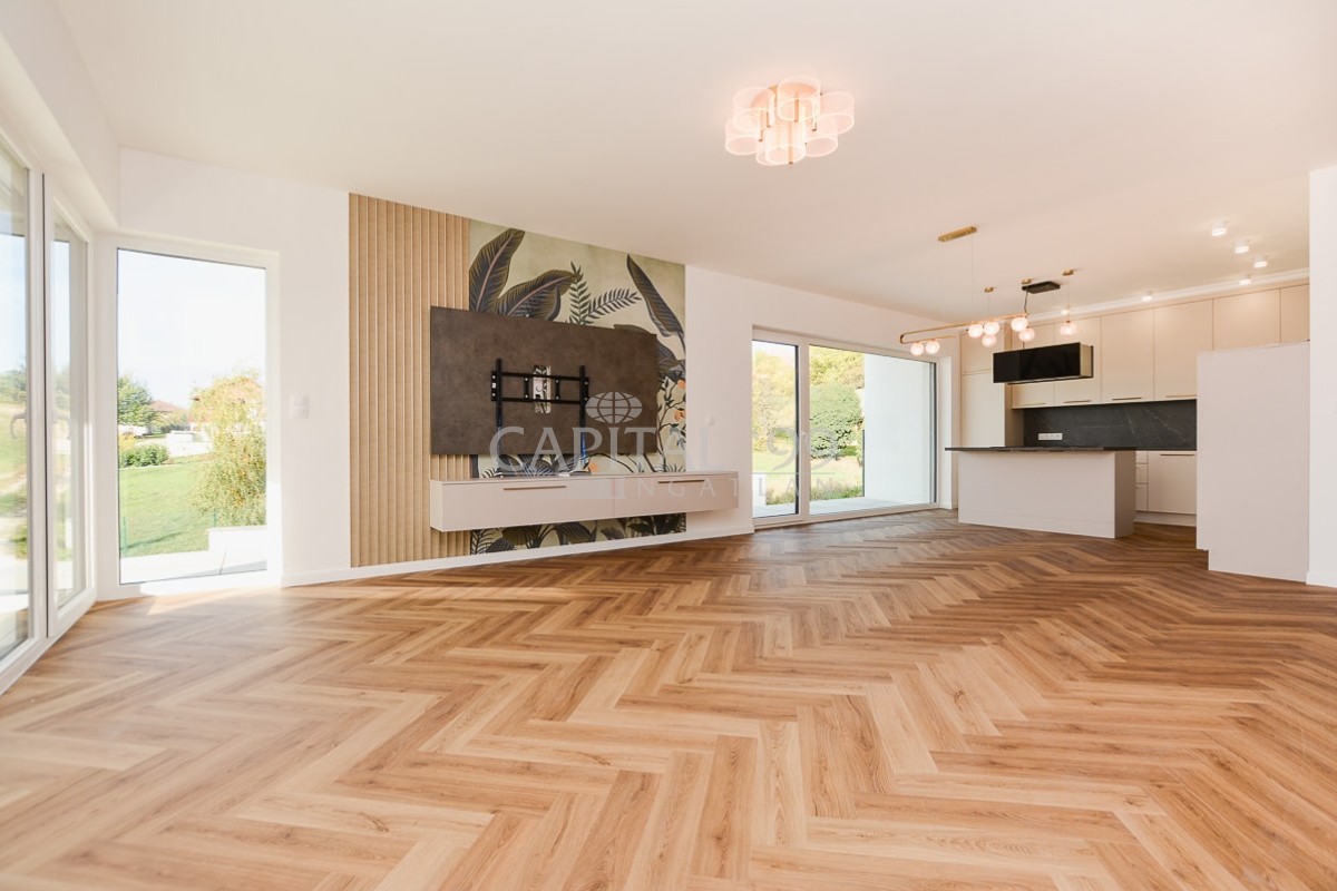 Családi ház - 4345