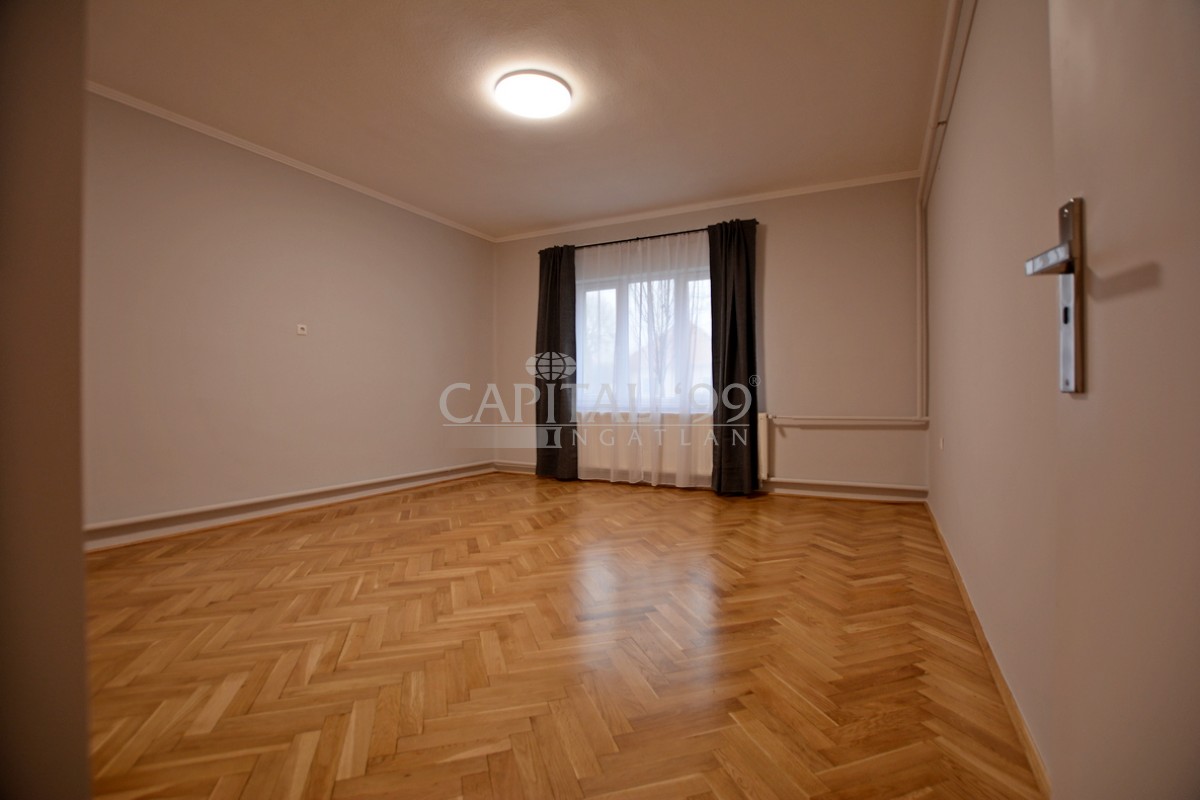 Családi ház - 4353