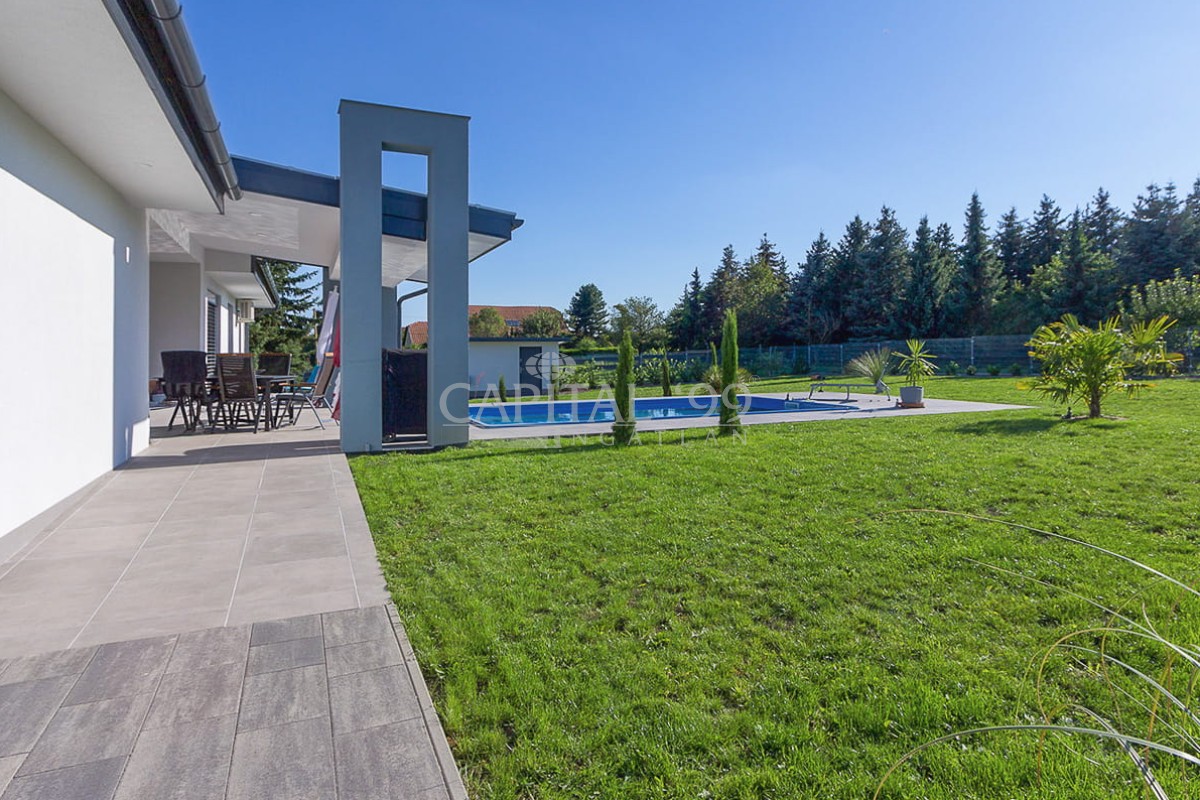 Családi ház - 4357