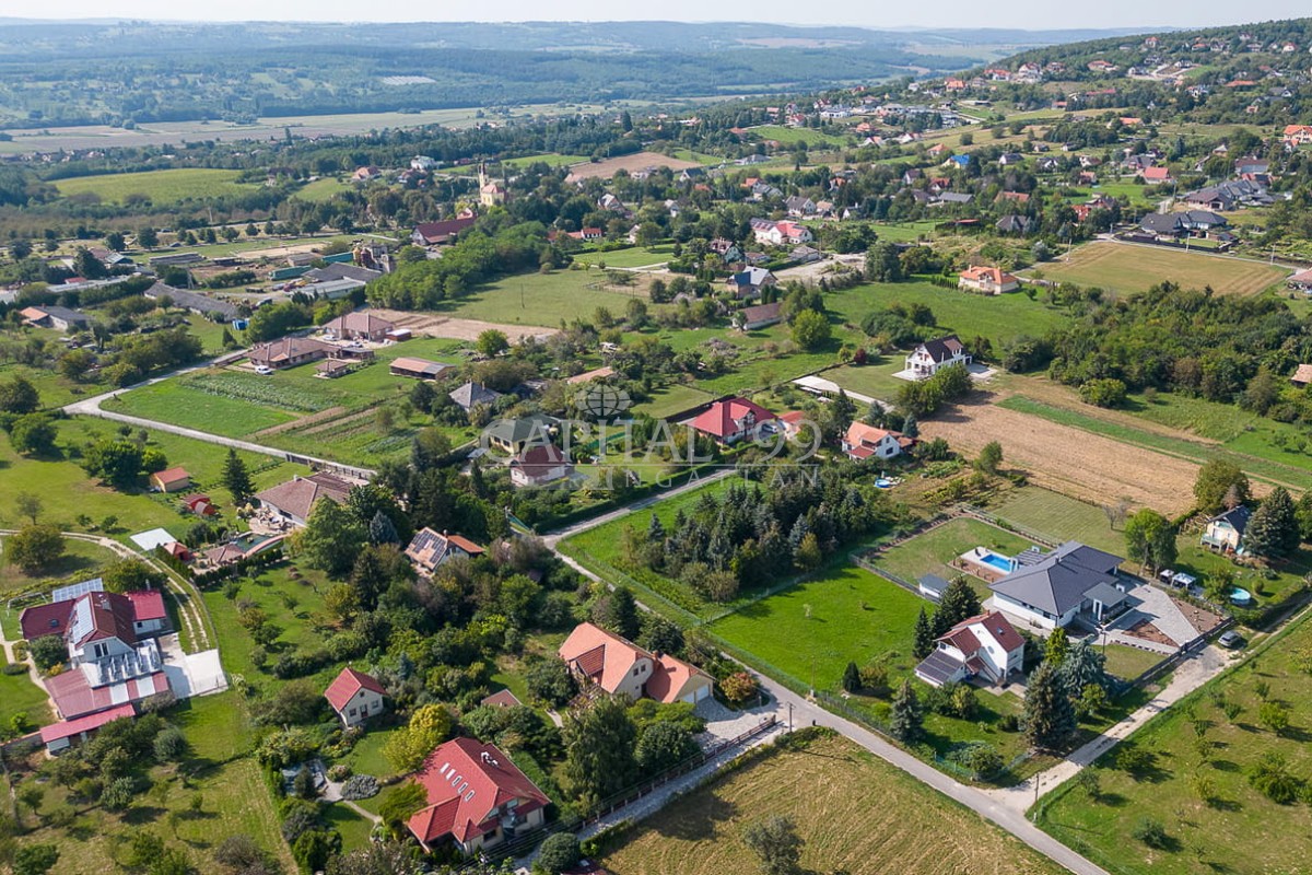 Családi ház - 4357