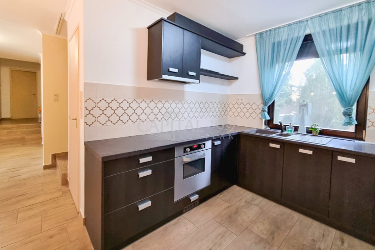 Családi ház - 4360