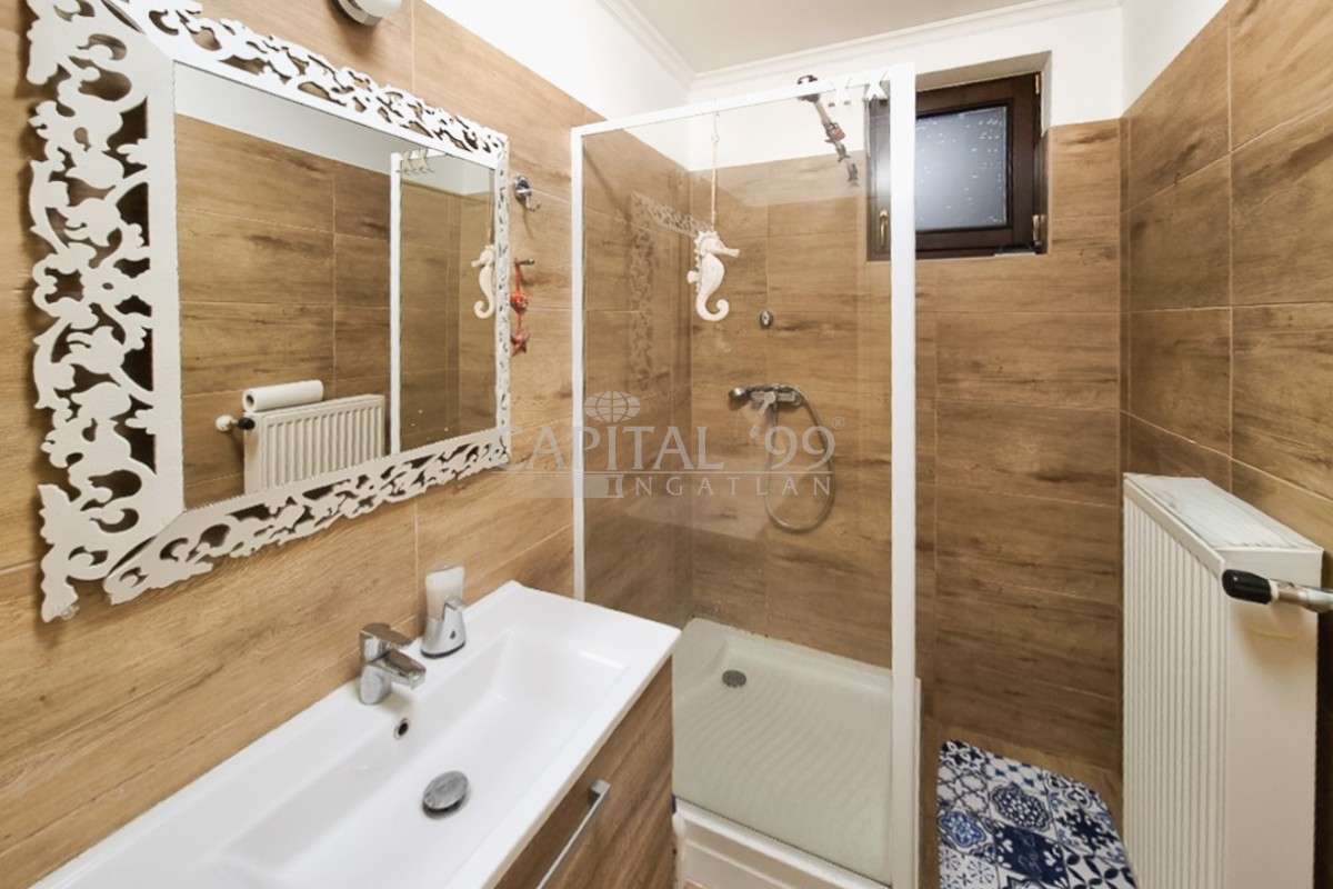 Családi ház - 4360