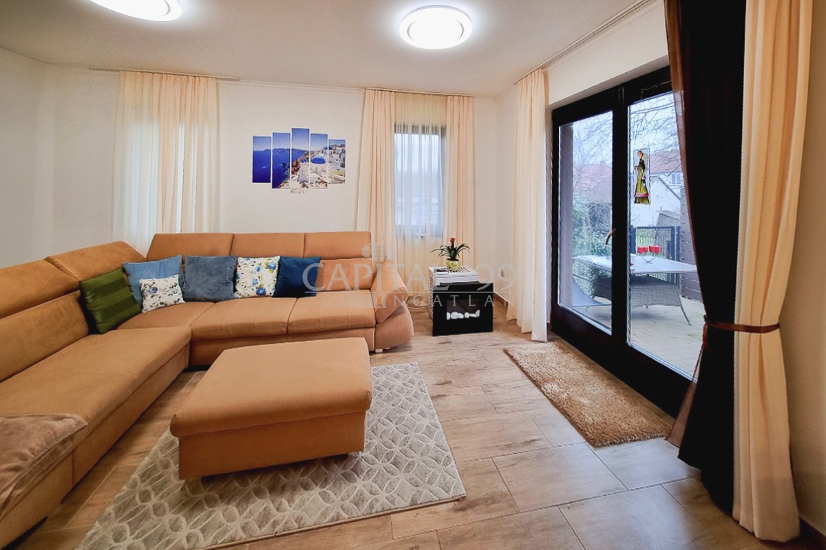 Családi ház - 4360