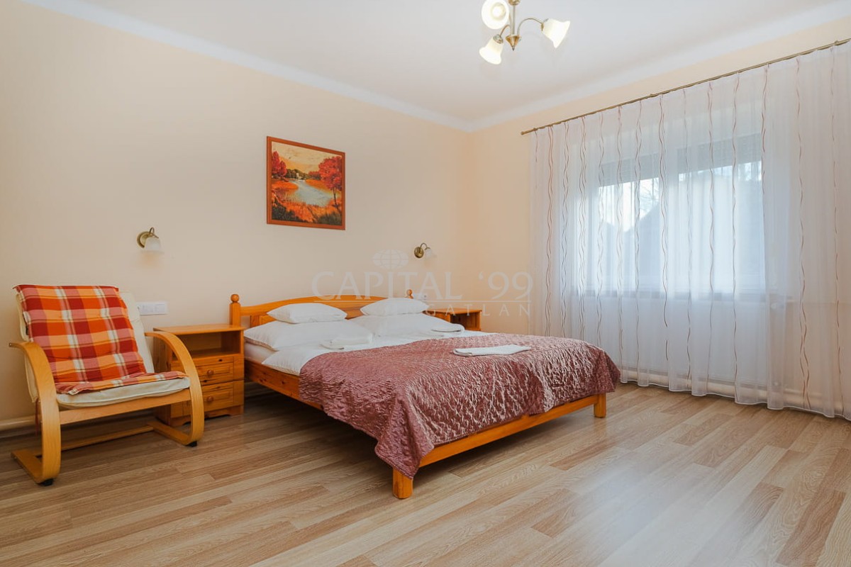 Családi ház - 4370