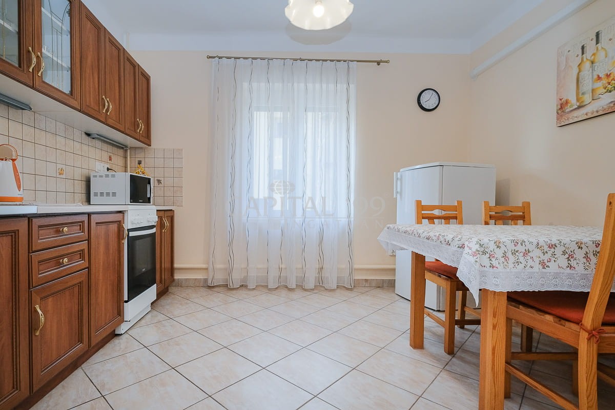 Családi ház - 4370