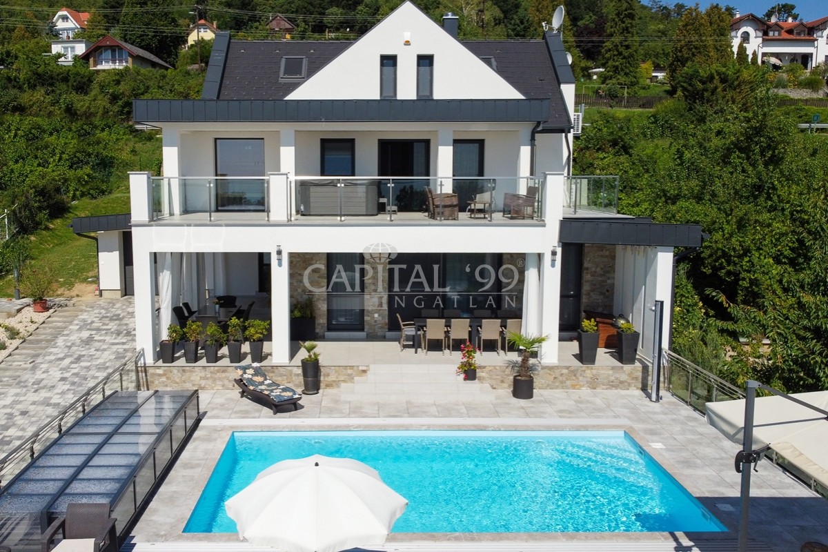 Családi ház - 4394