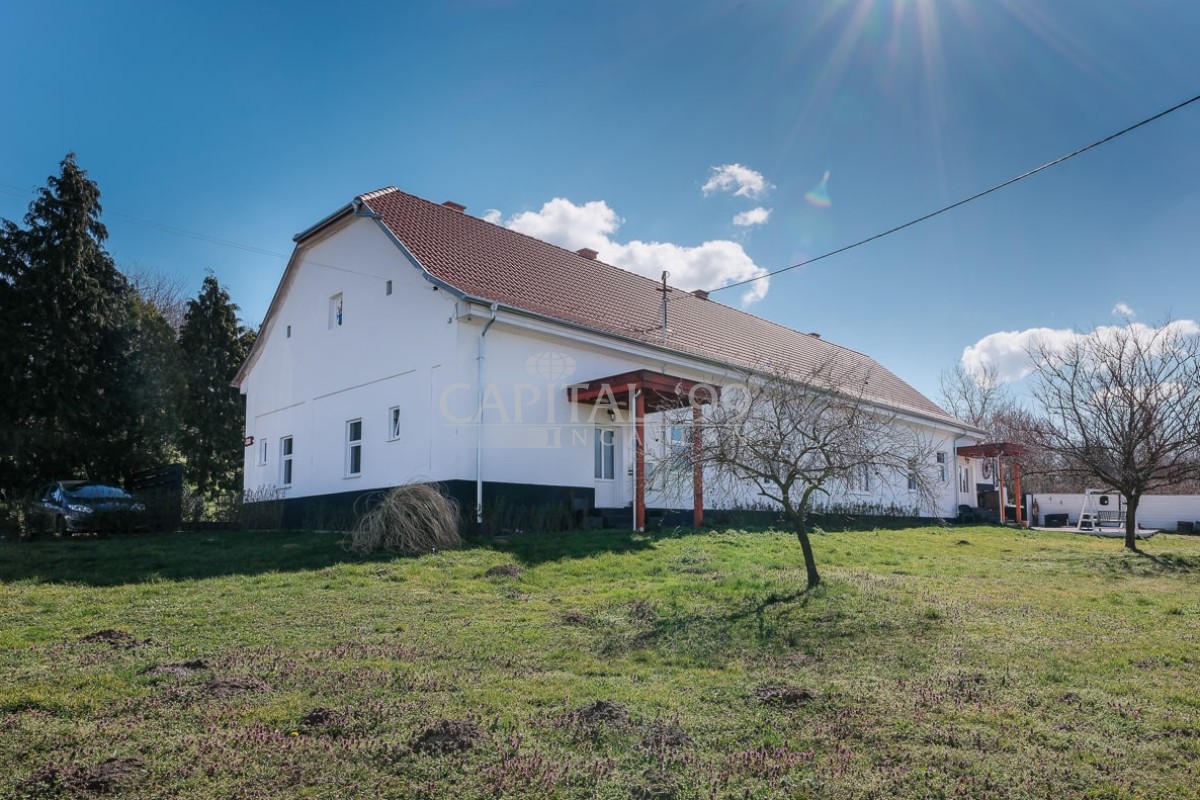 Családi ház - 4399